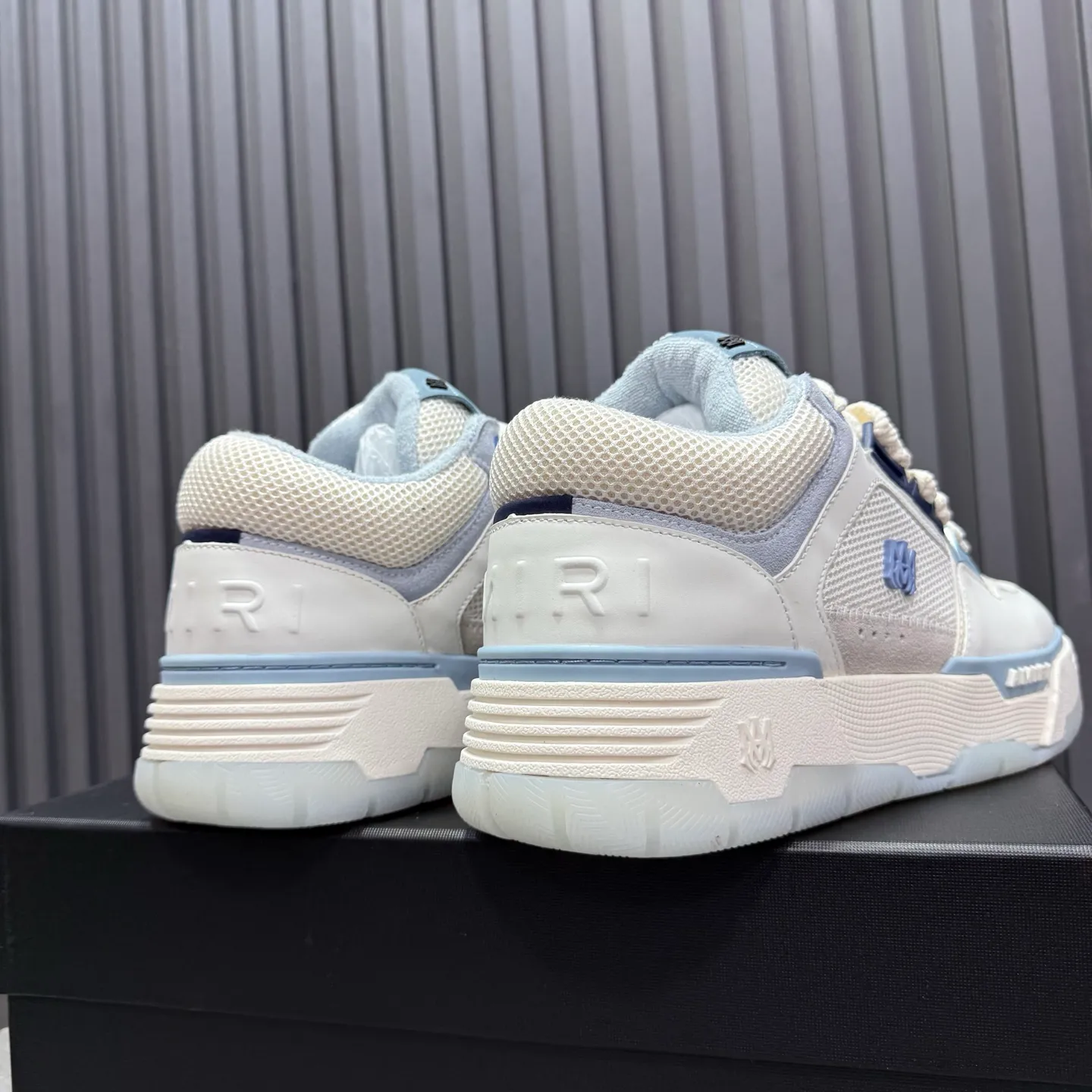 Men's shoes 💰660💰 AMIRI AMIRI trendy brand hot sale 🔥 Available all year round, couples 💑 Official website synchronization Imported fabrics 1⃣️ vs 1⃣️ replica, original factory special original sole, 35-45 (45. non-refundable)